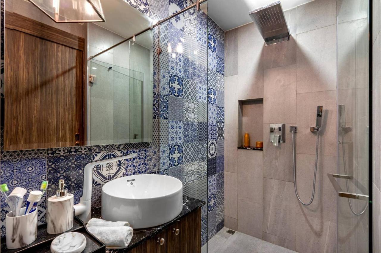 Palmyrah Surin, Modern 1Br With Terrace, 150 Meters To Surin Beach Exteriör bild